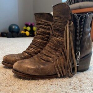 Corral ankle boot size 8